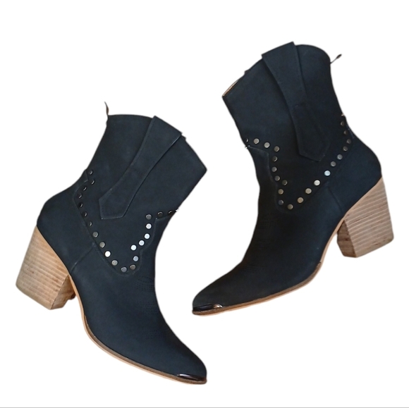 Pandora Women's Black Studded Western Boot size 8 - Picture 1 of 10